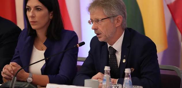 „Od reality odtržený blázen.“ Pekarová vyjevila, jak vyhrát válku na Ukrajině. A narazila