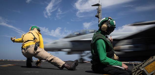 Ropný šok: Válka dusí export, Irák vyhlásil „vyšší moc“