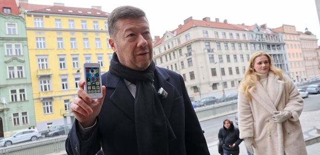 „Bude to těžký.“ Okamura přímo ze štábu AfD