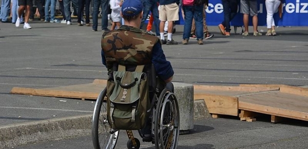 Zvýšení zákonné rychlosti invalidních vozíků Sněmovna schválila
