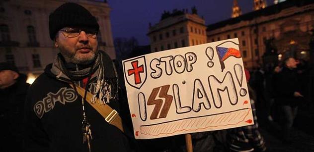 Prý žádní náckové, pane Konvičko? Antifa se vrací k demonstraci proti islámu