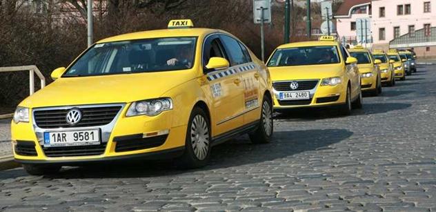 Povinné ručení pro autoškoly a taxikáře bude stát až dvacetinásobek