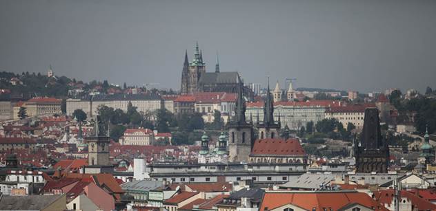 Squatteři obsadili dům v centru Prahy. Na výzvy policie nereagovali