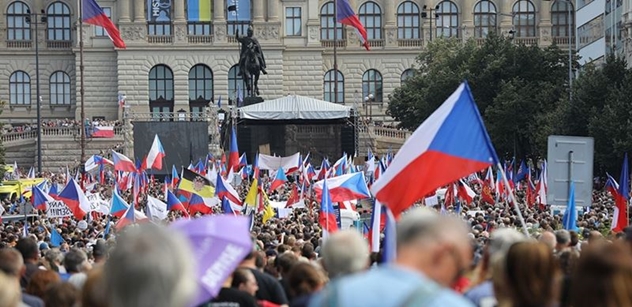 Kupka následoval Fialu: Demonstrace proruských sil