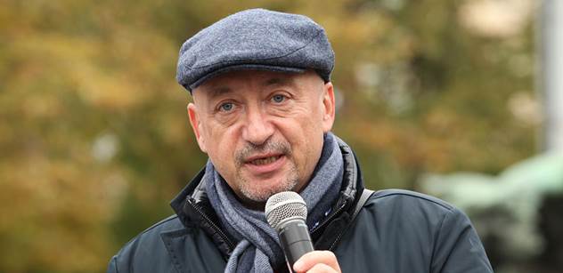 Milan Šarapatka: Zeman se zastal Sputniku. Pro opozici, nedovzdělance typu Hrušínského a Geislerové je to rudý hadr. Bez ohledu na další oběti