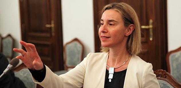 VIDEO Tisková konference Mogheriniové skončila velkým pláčem