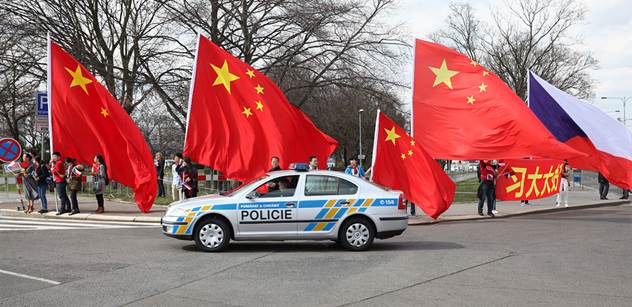 Český rozhlas si stěžuje: Zakázali nám fotit čínského prezidenta