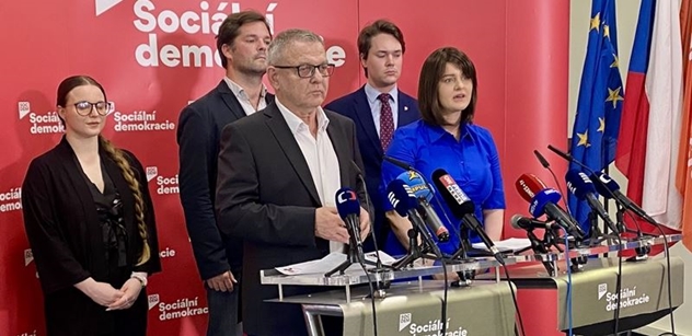 Fiala, Stanjura a Rakušan věděli? Bomba ze SOCDEM k Blažkovi