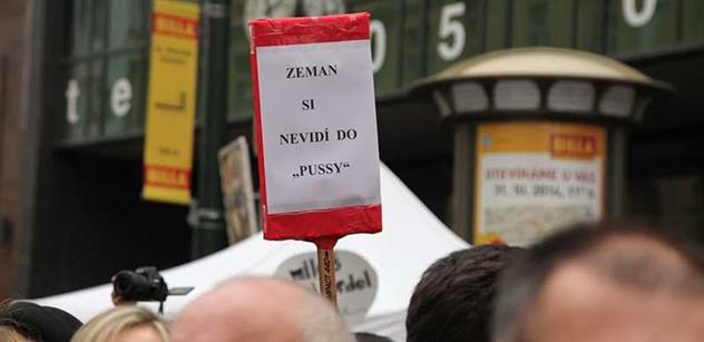  FOTO Zeman si nevidí do Pussy! Tisíce mladých protestovaly proti prezidentovi