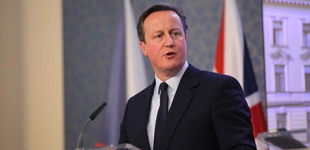 Cameron vystoupil v parlamentu a ujistil, že respektuje lid. Opoziční Corbyn ho pochválil za sňatky homosexuálů