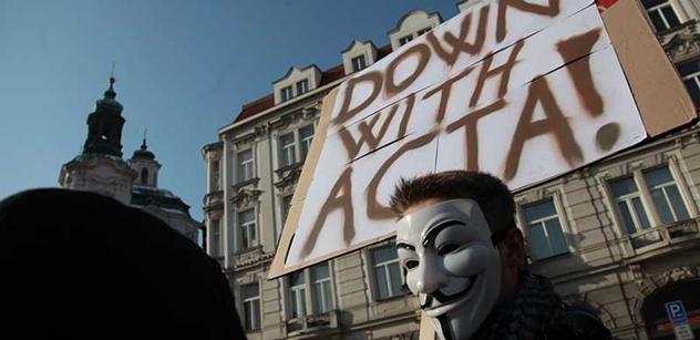 V Praze 200 lidí, v Brně 160. Taková je účast protestů proti dohodě ACTA