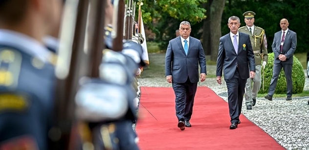 „Někdo je tu id*ot.“ Orbán jednal s Putinem, Pekarová měla jiné starosti. Účet prý brzy uvidíme