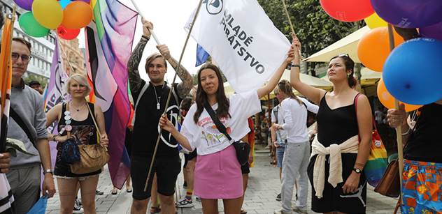 Britský velvyslanec: Češi, povolte manželství homosexuálů
