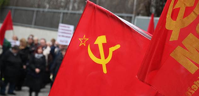 Komunistický převrat v únoru 1948 byl dle historika protiústavní