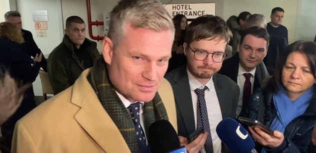 Neřekl nic, co by neřekli Američané. Splasklý skandál kolem Turka