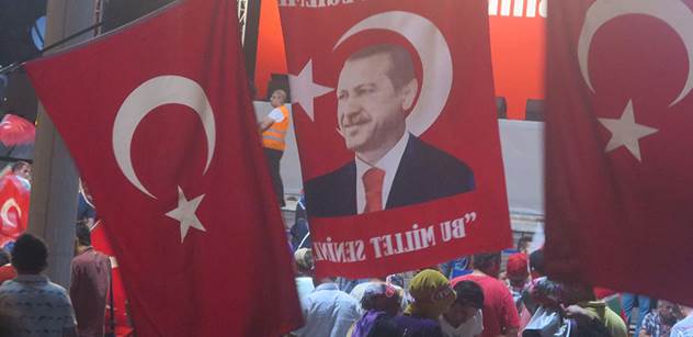 Gülen: Je jisté, že převrat v Turecku zosnoval prezident Erdogan