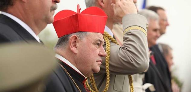 Velcí zloději jsou v Česku bráni za "šikuly", kritizuje kardinál Duka
