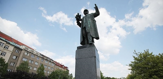 Robert Troška: Sovětský komunista Koněv sochu v Praze má, náš vojevůdce Radecký nikoliv