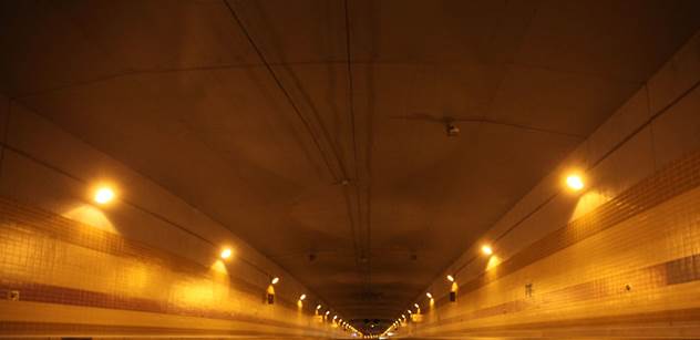 Praha dnes otevře tunel Blanka, řidiči jej mohou projet od 15:00
