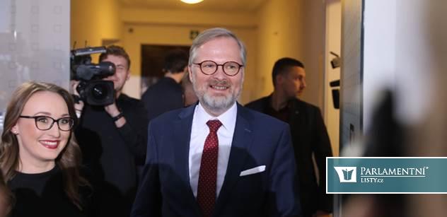 Voliči podle Fialy odmítli Babišovu tezi o „referendu“. A vládu ocenili