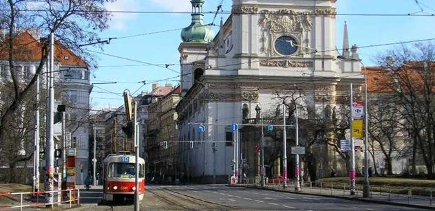 Praha 2: Litva oslavila v Balbínově ulici devětadevadesát let nezávislosti