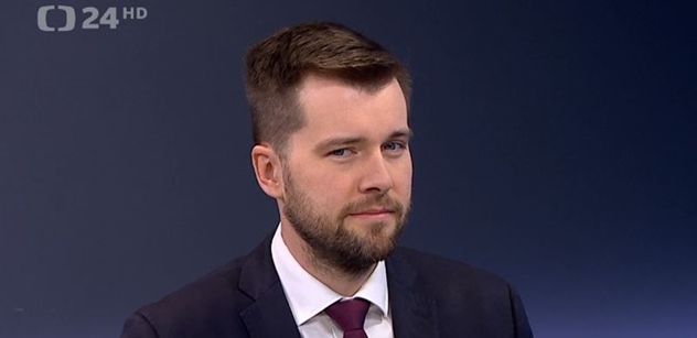 Michálek (Piráti): Matocha s Veselým poškozují důvěru v Českou televizi