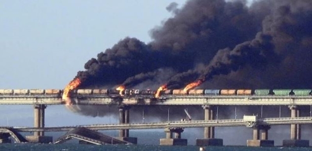 Ukrajinci zničili most přes Sejm. Analytik ukázal snímky: Rusové už mají jiný