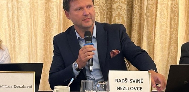 Radši sv*ně nežli ovce. Vondráček z ANO vyrazil proti Foltýnovi a spol.