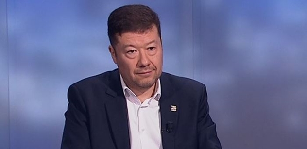 Okamura (SPD): Posíláním peněz na zbraně se jen prodlužuje válka