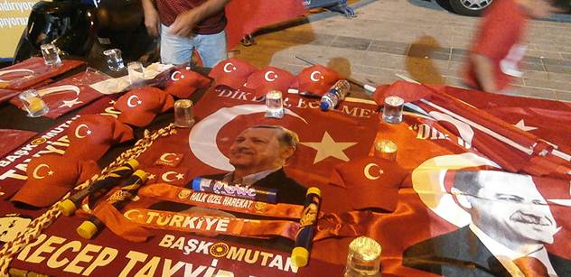 Stanislav Kliment: Hrozivý rozsah čistek v Turecku po údajném puči
