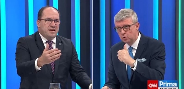 Co pověsí lidé na stromeček? „To nechám prověřit.“ Výborný zaskočen cenou přímo ve studiu