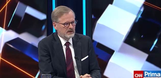 Ptali jsme se v regionu na vládu. Lidé utíkali, nebo zuřili. Ale objevil se i Fialův fanoušek