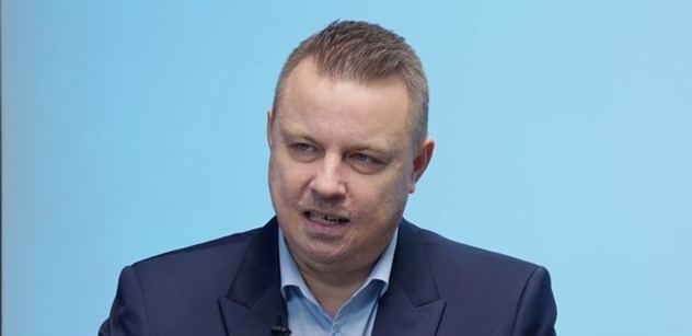 Rajchl (PRO): Právo zde holt platí jen pro někoho. Poženu to klidně až do Štrasburku