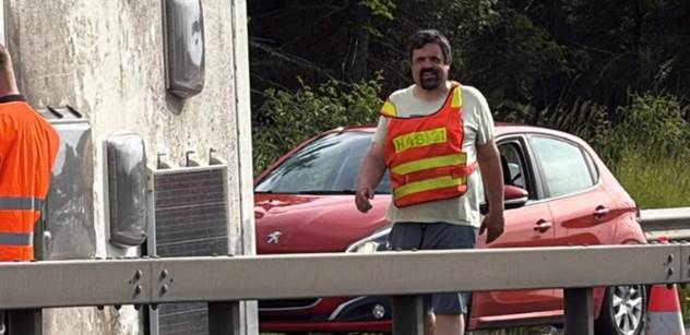 Novotný boural, lidé se diví, že ještě může jezdit. Přišla odpověď