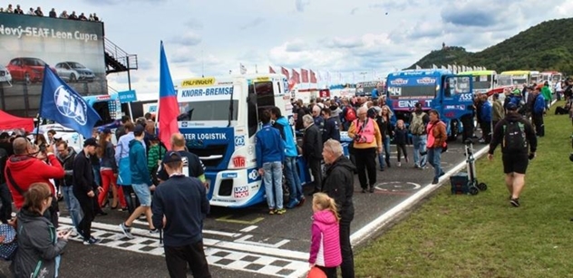 Domácí jezdci bezmála 100 tisíc návštěvníků Czech Truck Prix nezklamali