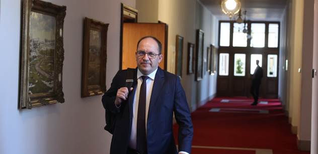 „Pak mi do koalice vleze ten černop*delník“. Sto třicet let s lidovci