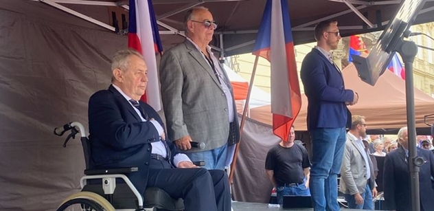„Nevolte Pavla.“ Výbušné prohlášení Miloše Zemana
