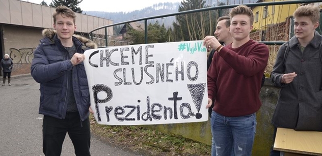„Haveljugend!“ Protest studentů bude mít dohru u policie