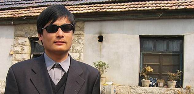 Čína vyřešila problém se slepým disidentem, pošle ho do USA studovat