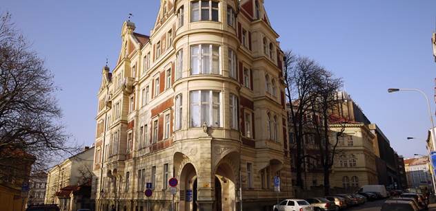 Projekt Simulační centrum Všeobecné fakultní nemocnice v Praze, jehož cílem je vybudování unikátního centra pro simulace a modelování v medicíně, byl podpořen k financování