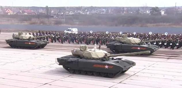 Rusko vyrábí z nahradních dílů tanky „Frankenstein“. Na bojiště míří wagnerovci z psychiatrických léčeben