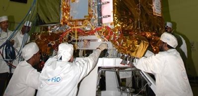 Indie použije ruské zářiče při výzkumu Měsíce