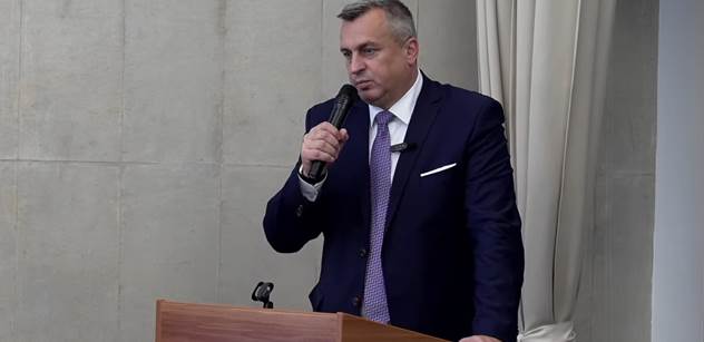 Ze Slovenska: „Němci a Francouzi už dávno nežijí z toho, co vyrobí, ale z toho, co seberou nám.“