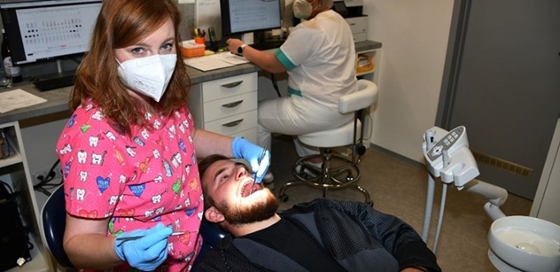 Zubní péče v Česku? Katastrofa. Bezprizorních pacientů jsou statisíce