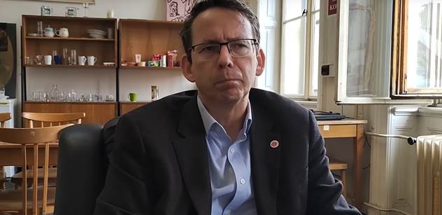 Zelenského svatozář? Roztaje, když tajné služby vybalí, co mají