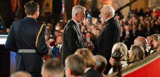 „Svěrák uměl být vždy zadobře.“ Ne každému jsou vyznamenaní po chuti