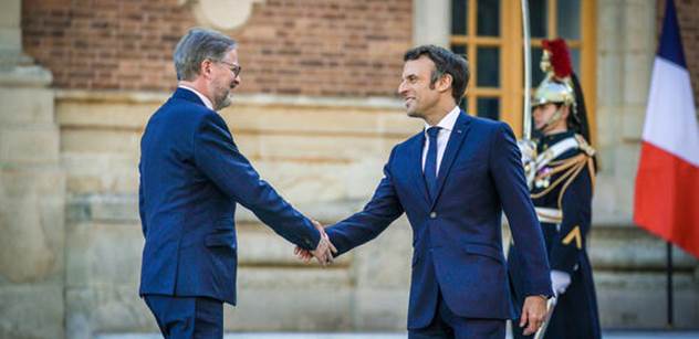 Macron dostal poštou prst. Uříznutý a zmražený