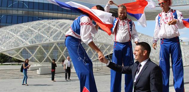 Česká expozice na EXPO 2017 v kazachstánské Astaně se nesla v duchu motta "Důmyslná řešení".  A především v duchu Komenského "Škola hrou" 