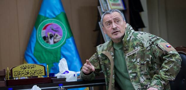 Ministr Stropnický navštívil české vojáky v Iráku