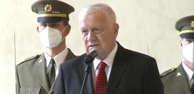 Václav Klaus už nevydržel pozorovat chování premiéra. Rozhodujících 342 slov o něm a Ukrajině